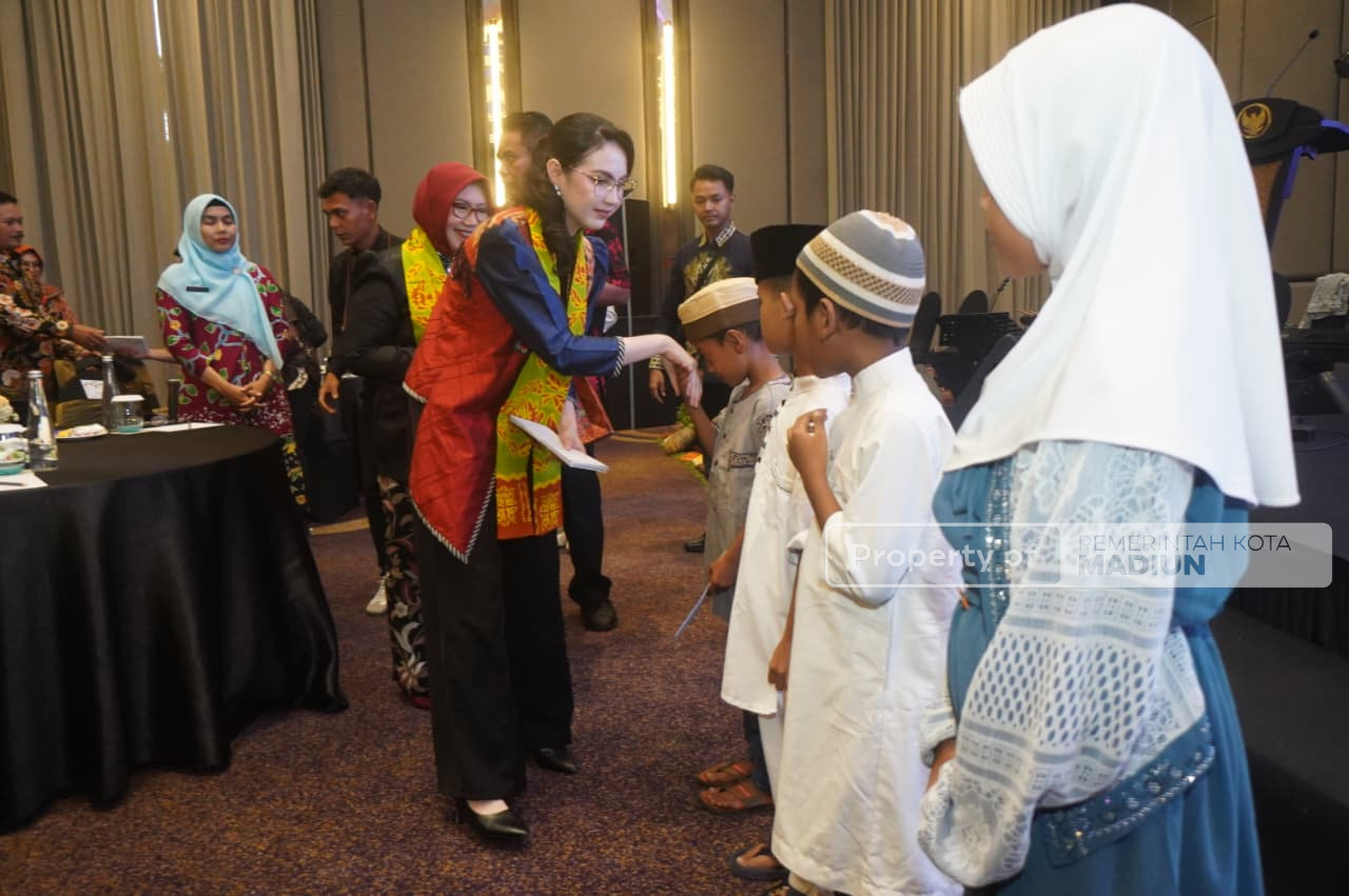 Hadiri Forum Sinergi Perempuan Bakorwil I Madiun, Wali Kota Tekankan Pentingnya Peran Perempuan untuk Kemajuan Kota