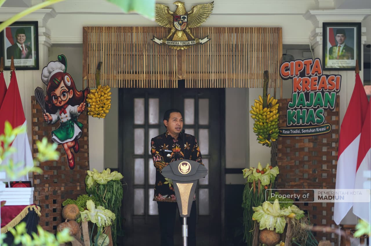 Ketua TP PKK Provinsi Jatim Arumi Terpukau Hasil Cipta Kreasi Jajan Khas Peringatan Hari Jadi, Plt Wali Kota Bakal Patenkan Produk Pemenang dan Beri Pelatihan Khusus