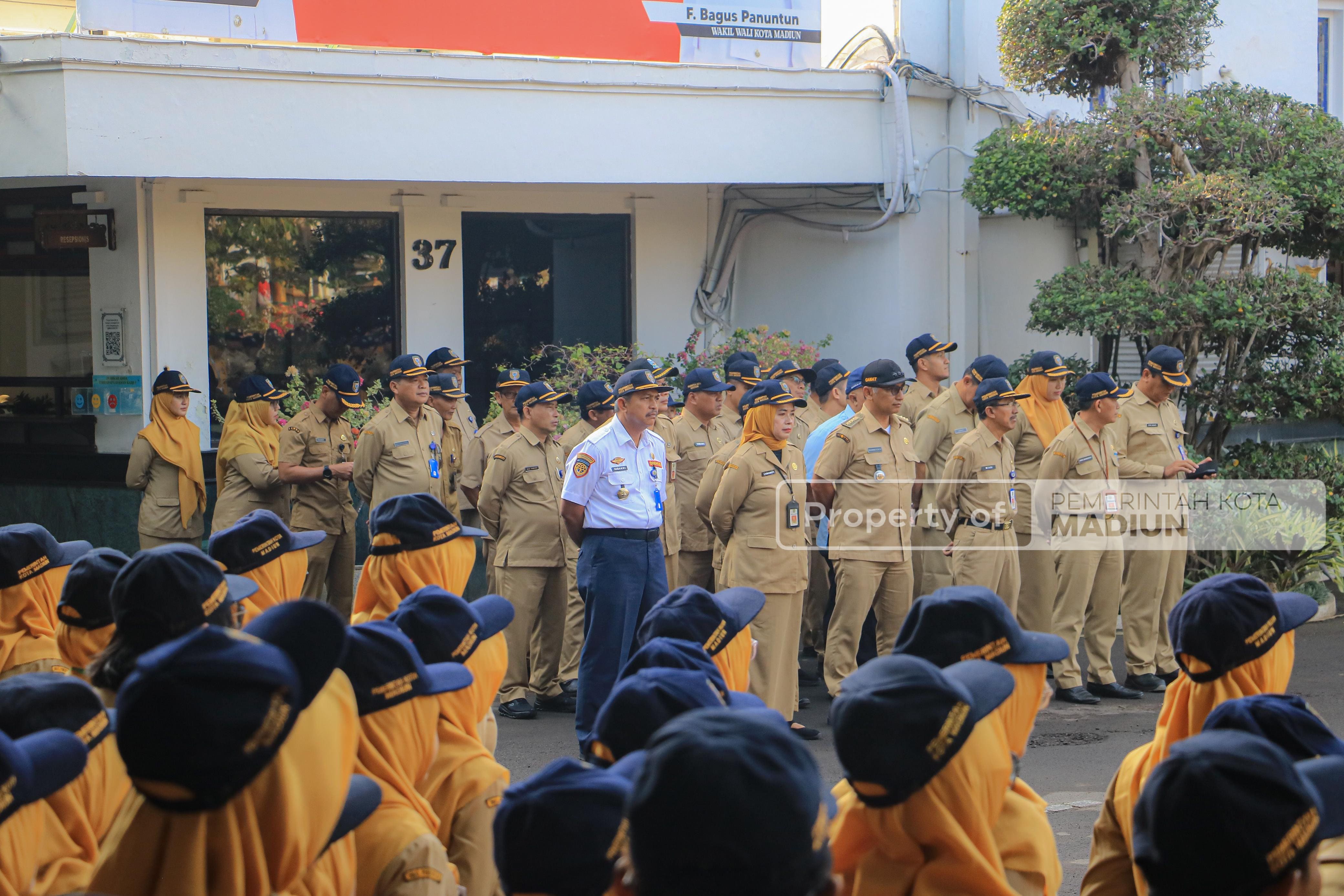 Pimpin Apel, Wali Kota Madiun Tegaskan Disiplin ASN