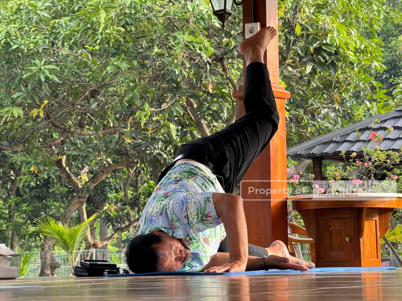 Jaga Kebugaran Aparatur, Wali Kota Madiun Rutinkan Senam Yoga di Green House