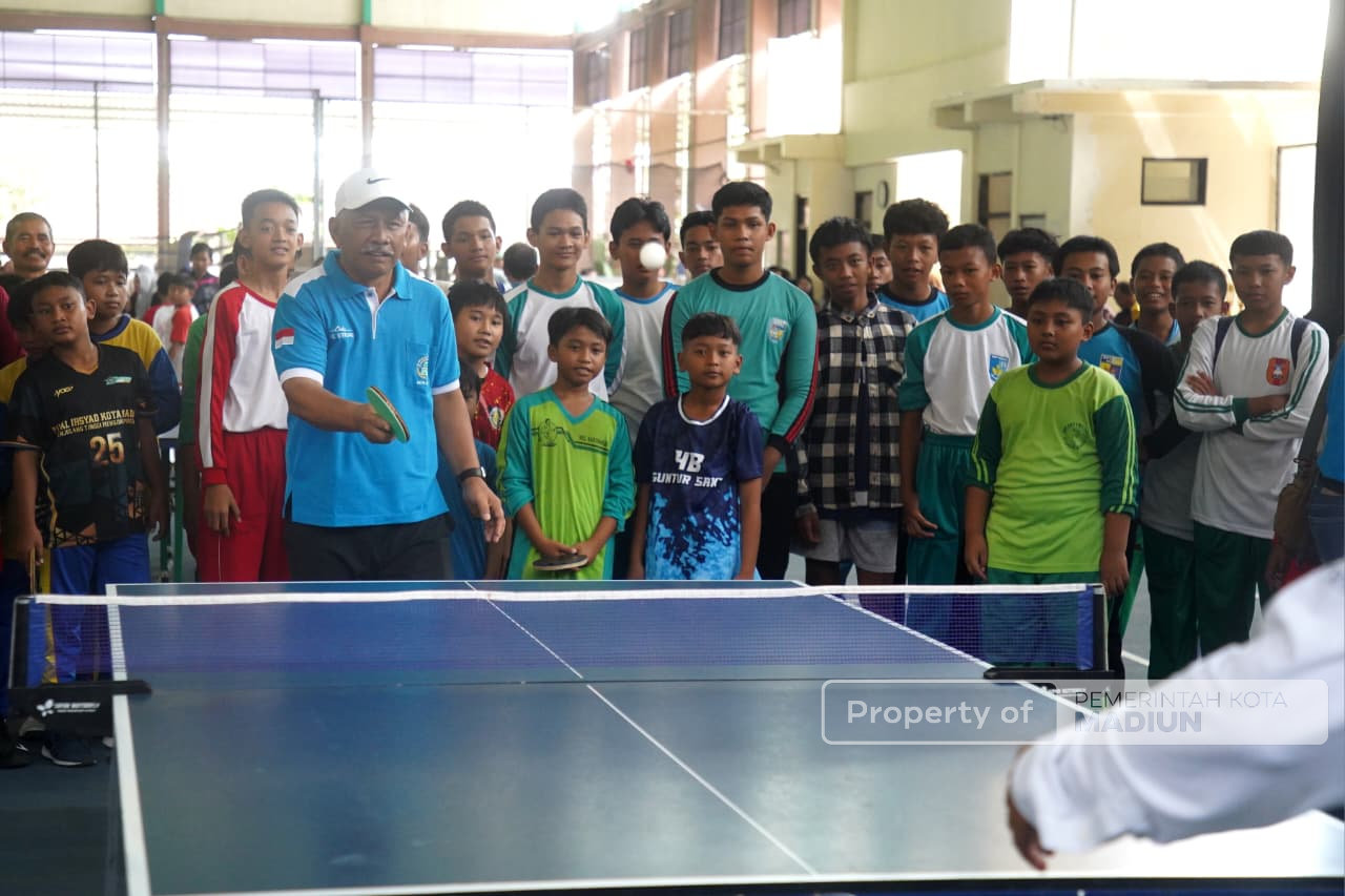 Kejurkot Tenis Meja 2025 Dibuka, Wali Kota Madiun Dorong Pembinaan Atlet Sejak Dini