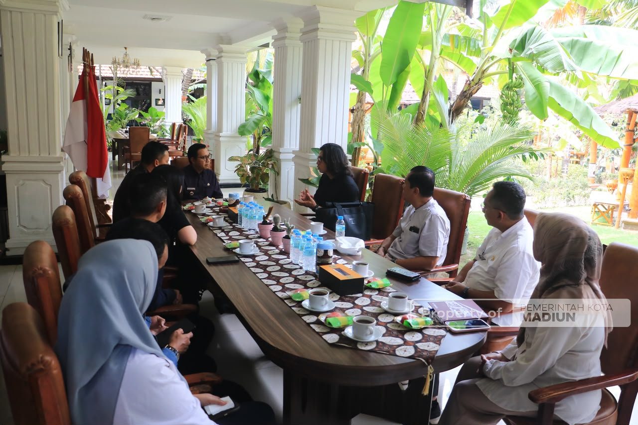 Dorong Pengelolaan Lingkungan dan Tata Kota, Plt Wali Kota Gandeng Swasta Salah Satunya Siapkan Rumah Maggot
