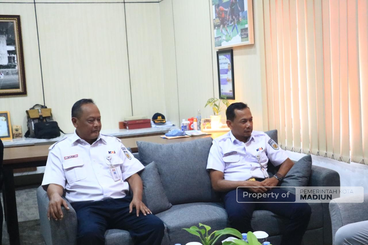 Sinergi dengan PT KAI Diperkuat, Plt Wali Kota Madiun Dorong Penataan Kawasan Stasiun