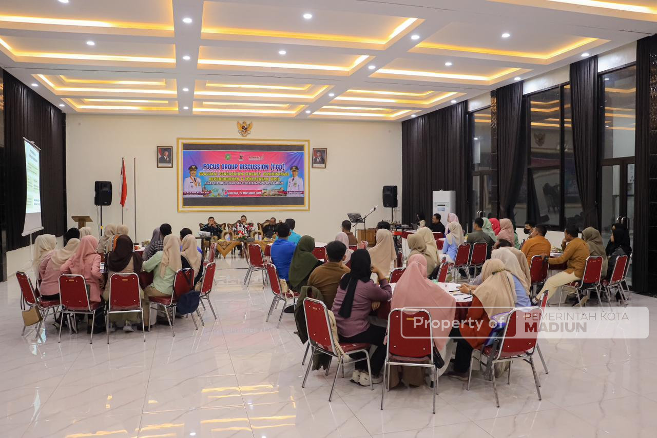 Evaluasi Capaian Kinerja Dispendukcapil, Wali Kota Madiun Tekankan Pentingnya Pelayanan Publik