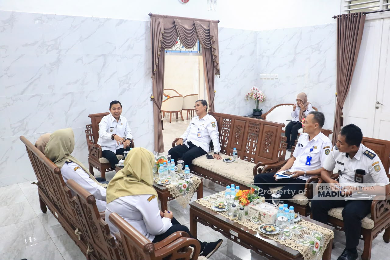 Kurangi Timbulan Sampah Organik, Plt Wali Kota Madiun Jajaki Inovasi Berbasis Maggot