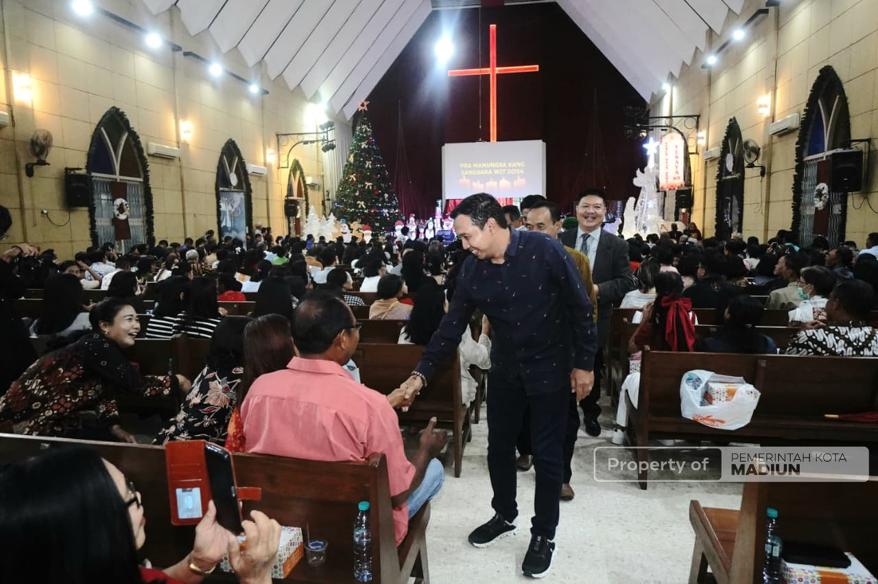 Pastikan Perayaan Natal Aman dan Damai, Wali Kota Madiun Tinjau Pelaksanaan Disejumlah Gereja