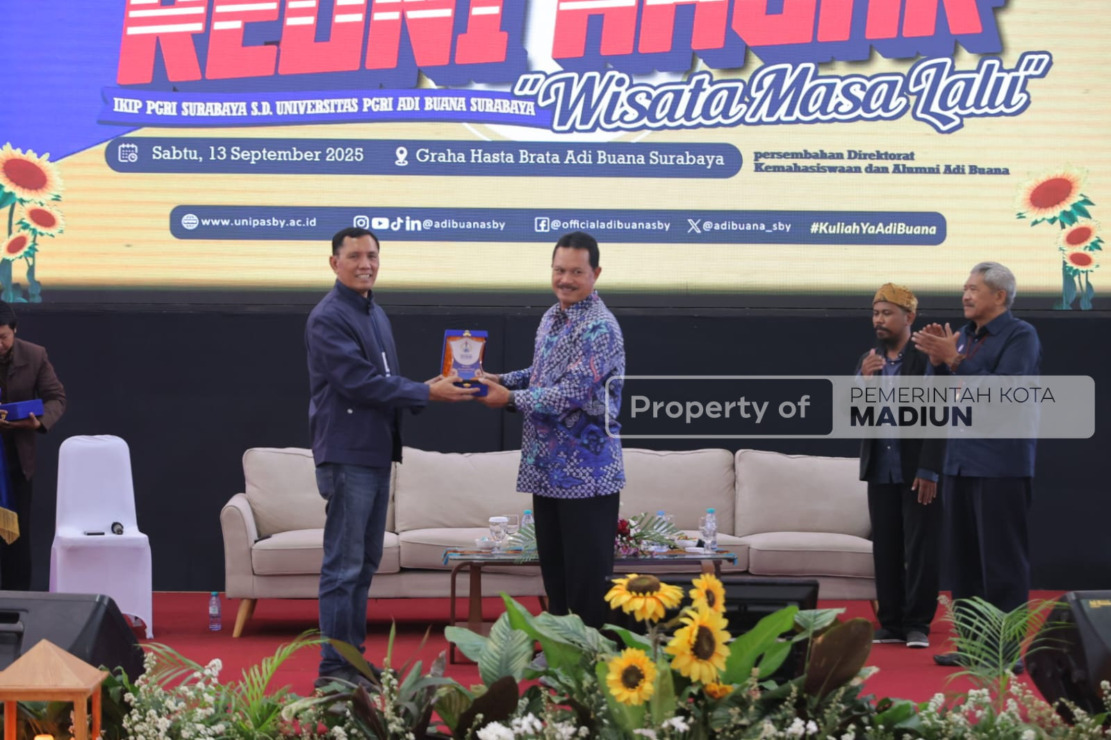 Kembali ke Almamater, Wali Kota Madiun Beri Motivasi di Temu Alumni Unipa Surabaya
