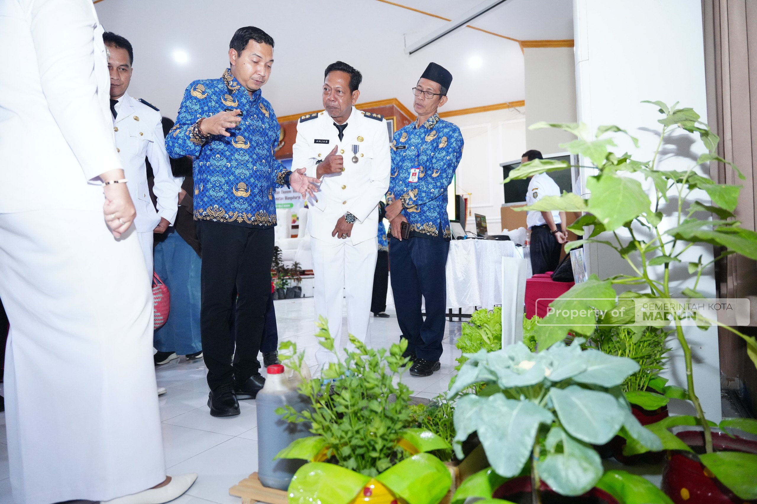 Perkuat P2L dan Pengelolaan Sampah, Plt Wali Kota Dorong Pemberdayaan Masyarakat di Kecamatan Manguharjo