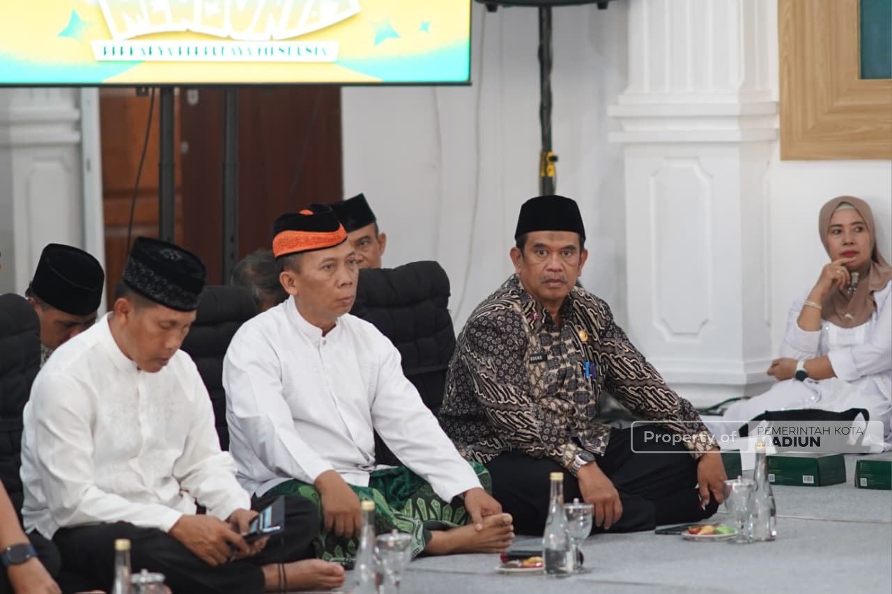 Jelang Keberangkatan Haji, Plt Wali Kota Madiun Ingatkan CJH Jaga Kesehatan dan Ikuti Arahan Pembimbing