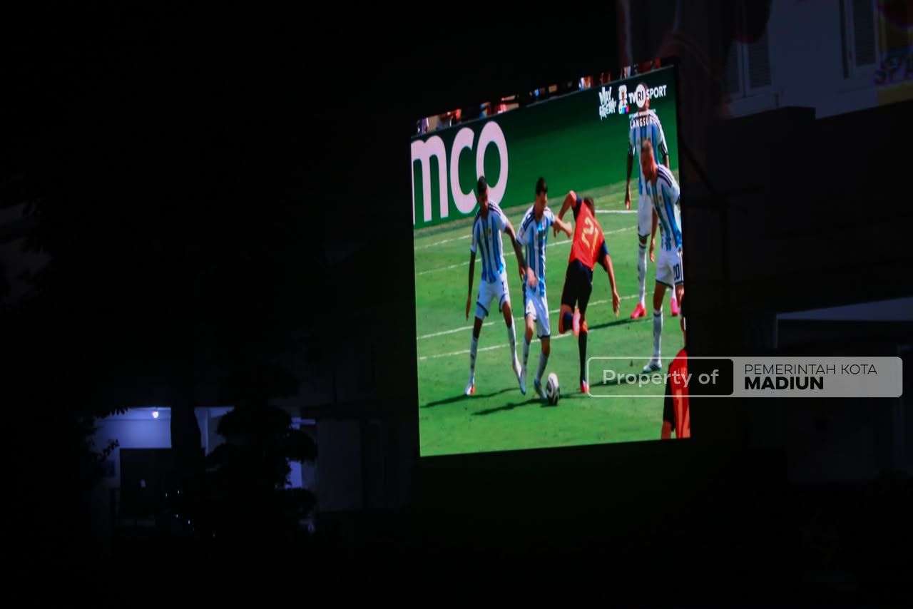 Nobar Final Piala Dunia, Plt Wali Kota Saksikan Kemenangan Spanyol Bersama Masyarakat