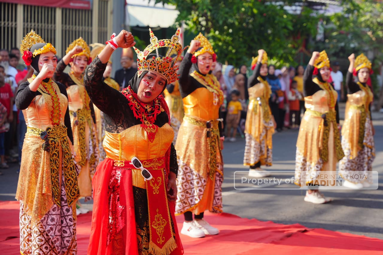 Wali Kota Madiun Hadiri Carnaval Kemerdekaan, Dorong Warga Tingkatkan Kreativitas dan Kesejahteraan