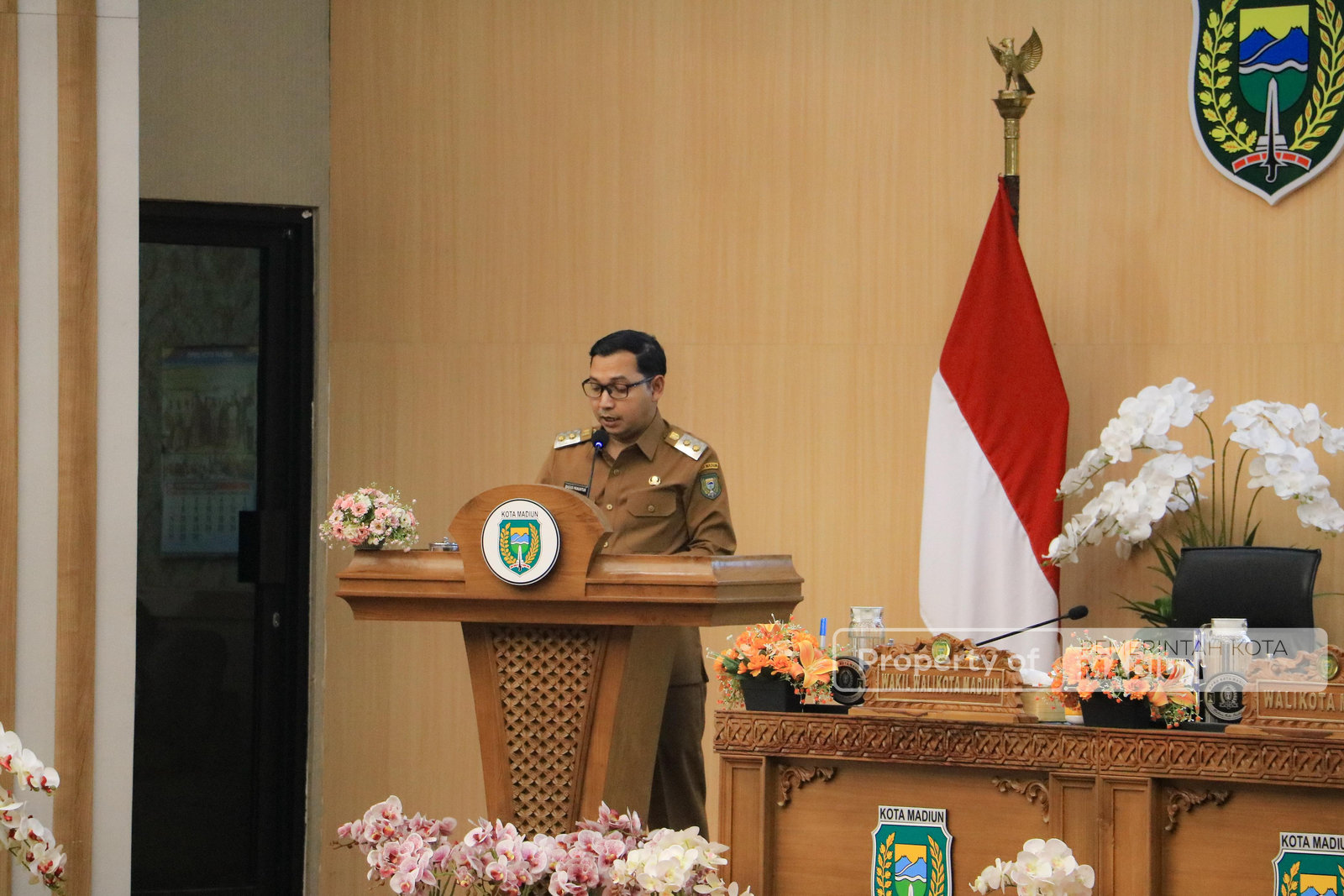 Bahas Raperda APBD 2026, Wali Kota Madiun Sampaikan Nota Keuangan