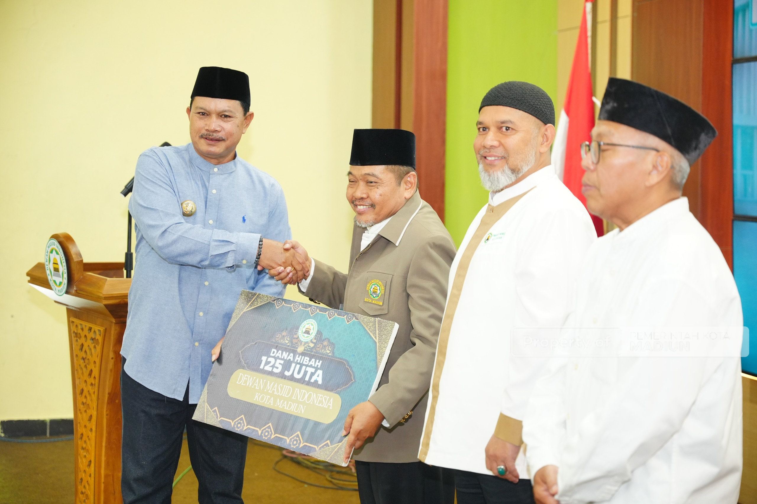 Buka Musda PD DMI, Wali Kota Madiun Tekankan Peran Masjid dalam Penguatan Moral Masyarakat