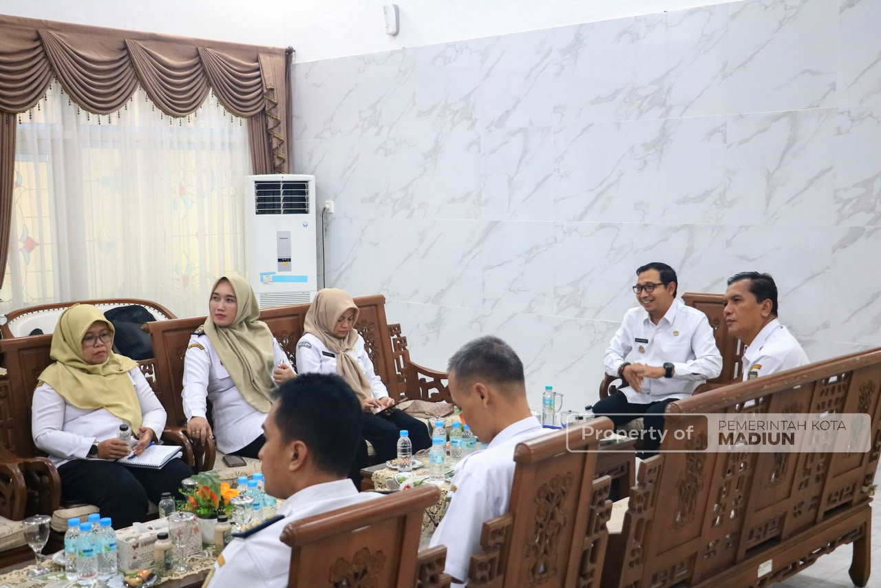 Kurangi Timbulan Sampah Organik, Plt Wali Kota Madiun Jajaki Inovasi Berbasis Maggot