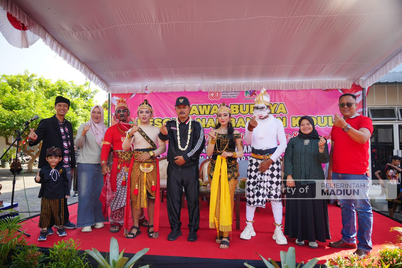 Wali Kota Madiun Hadiri Carnaval Kemerdekaan, Dorong Warga Tingkatkan Kreativitas dan Kesejahteraan