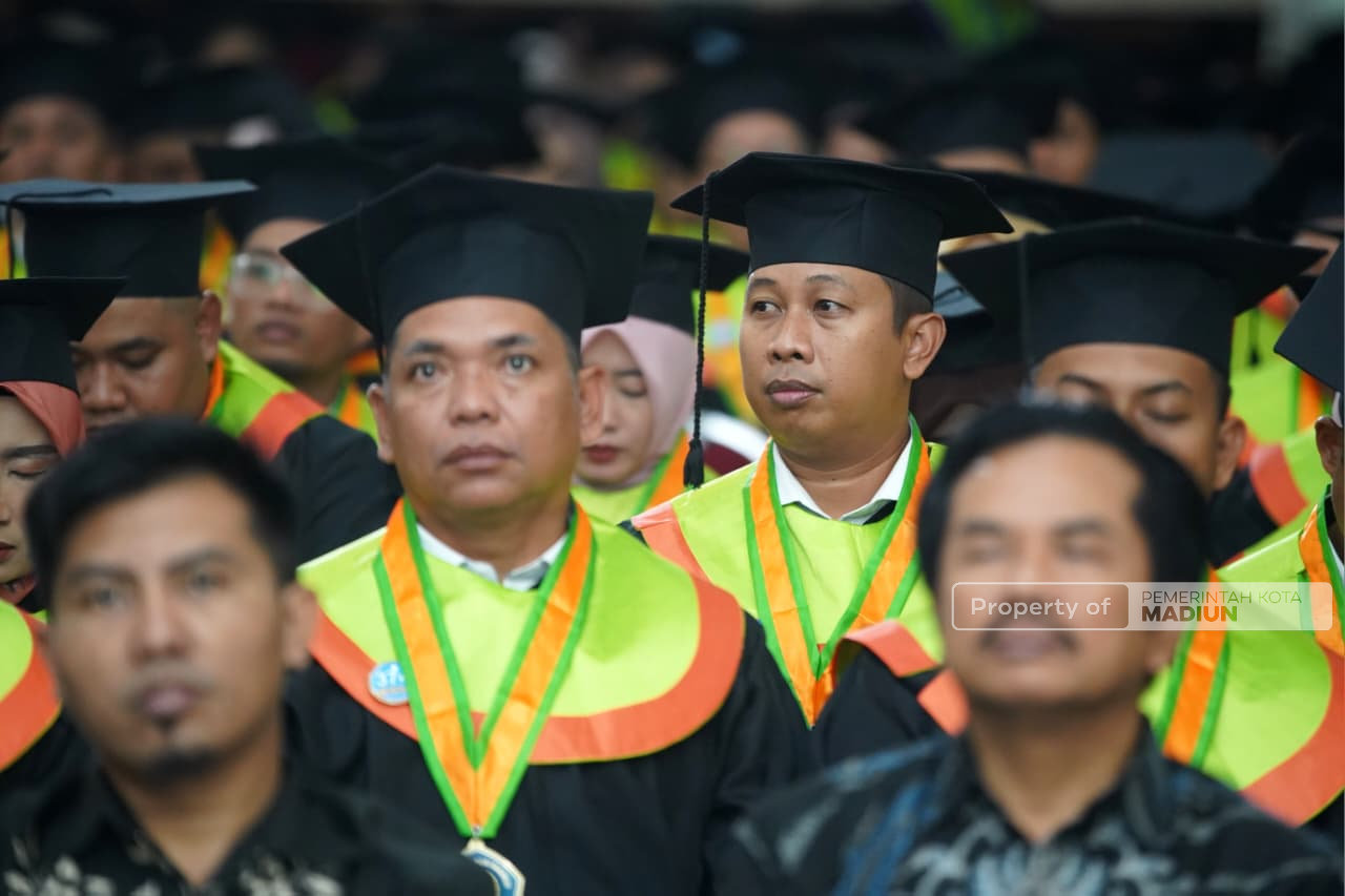 Hadiri Wisuda Unipma, Plt Wali Kota Kita Entaskan Kemiskinan Melalui Pendidikan