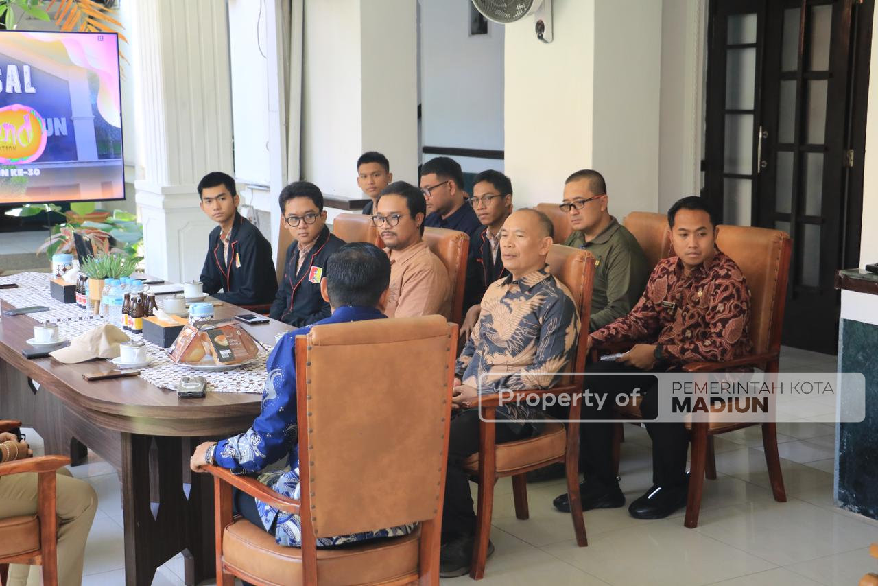 Terima Audiensi SMAN 6 Madiun, Wawali Beri Apresiasi Event Smasix Laskara Running