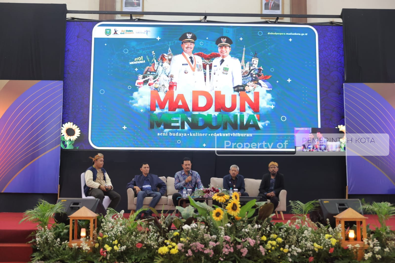 Kembali ke Almamater, Wali Kota Madiun Beri Motivasi di Temu Alumni Unipa Surabaya