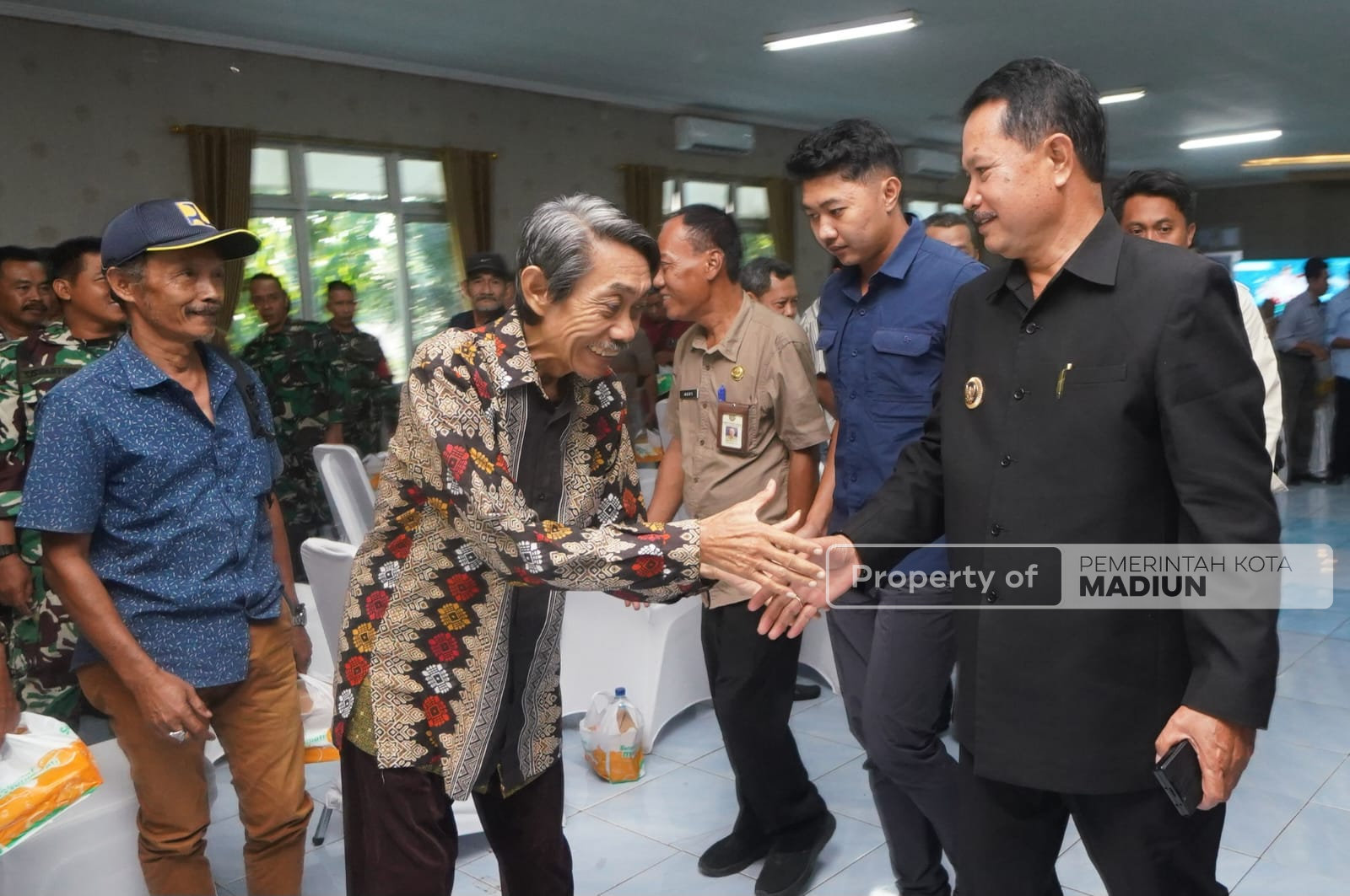 Monev Proyek Strategis di Kecamatan Kartoharjo, Wali Kota Madiun Tekankan Kesesuaian Pekerjaan