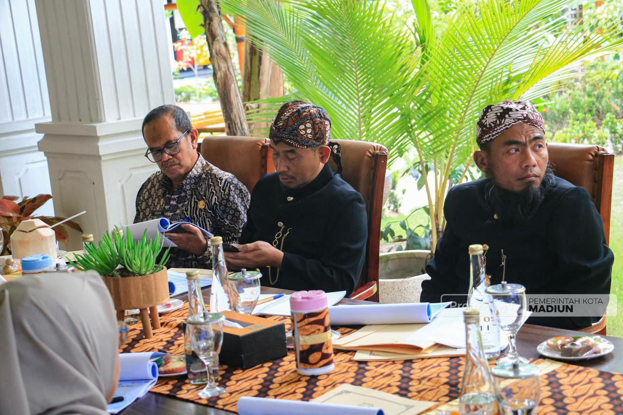 Evaluasi Kinerja BPR, Plt Wali Kota Dorong Penguatan Modal serta Optimalkan Target 2026