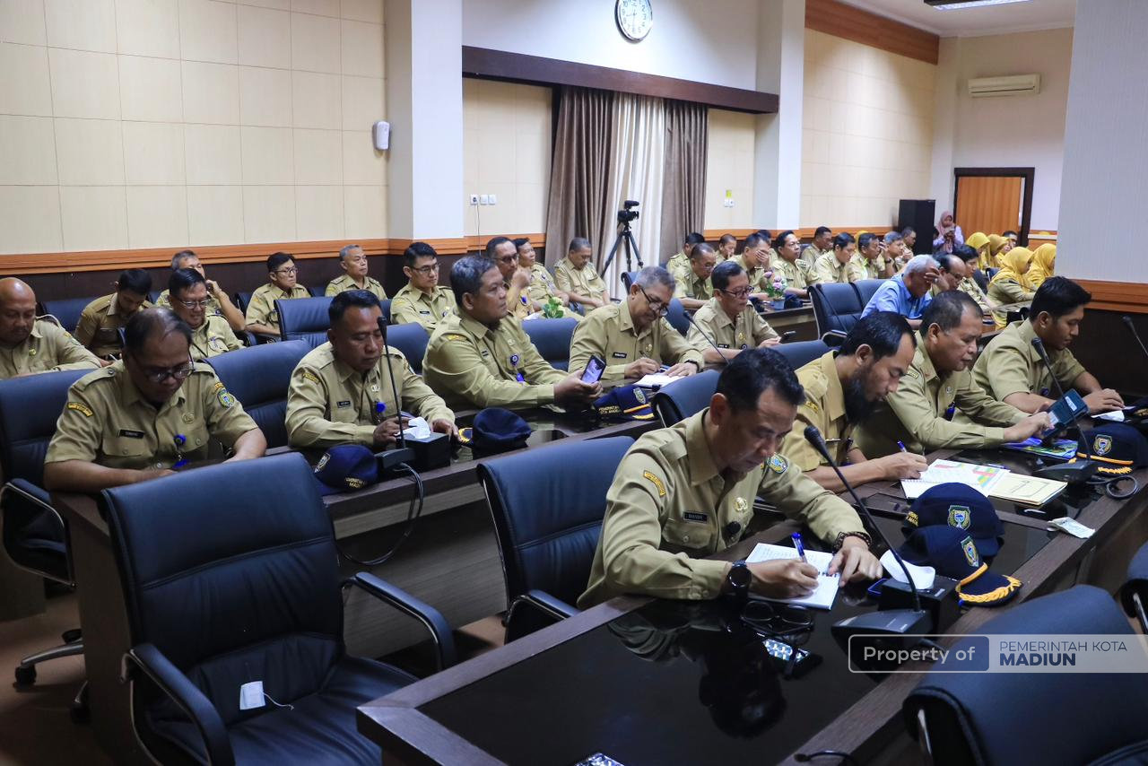 Pimpin Rapat Dinas, Plt Wali Kota Madiun Tekankan Kesiapan OPD dan Pelayanan Publik Jelang Lebaran