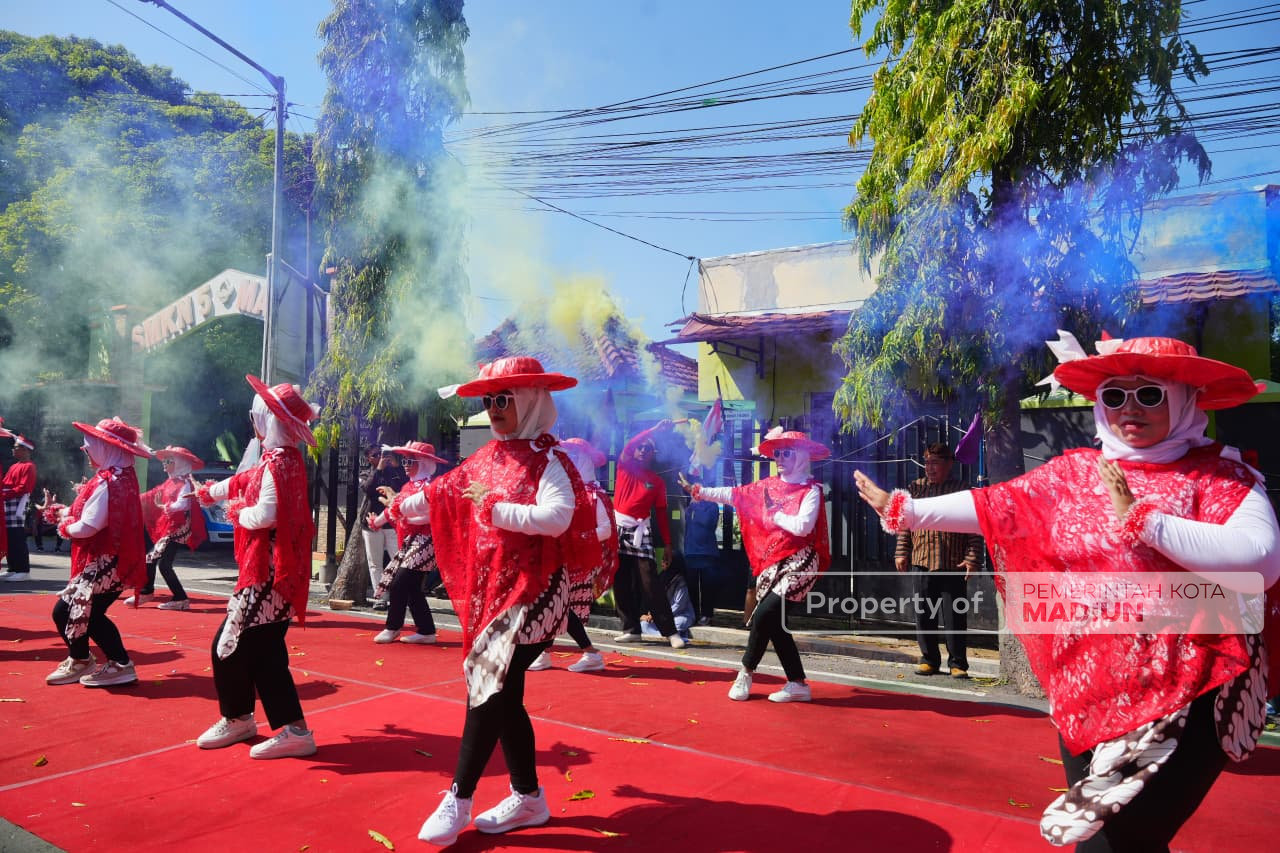 Wali Kota Madiun Hadiri Carnaval Kemerdekaan, Dorong Warga Tingkatkan Kreativitas dan Kesejahteraan
