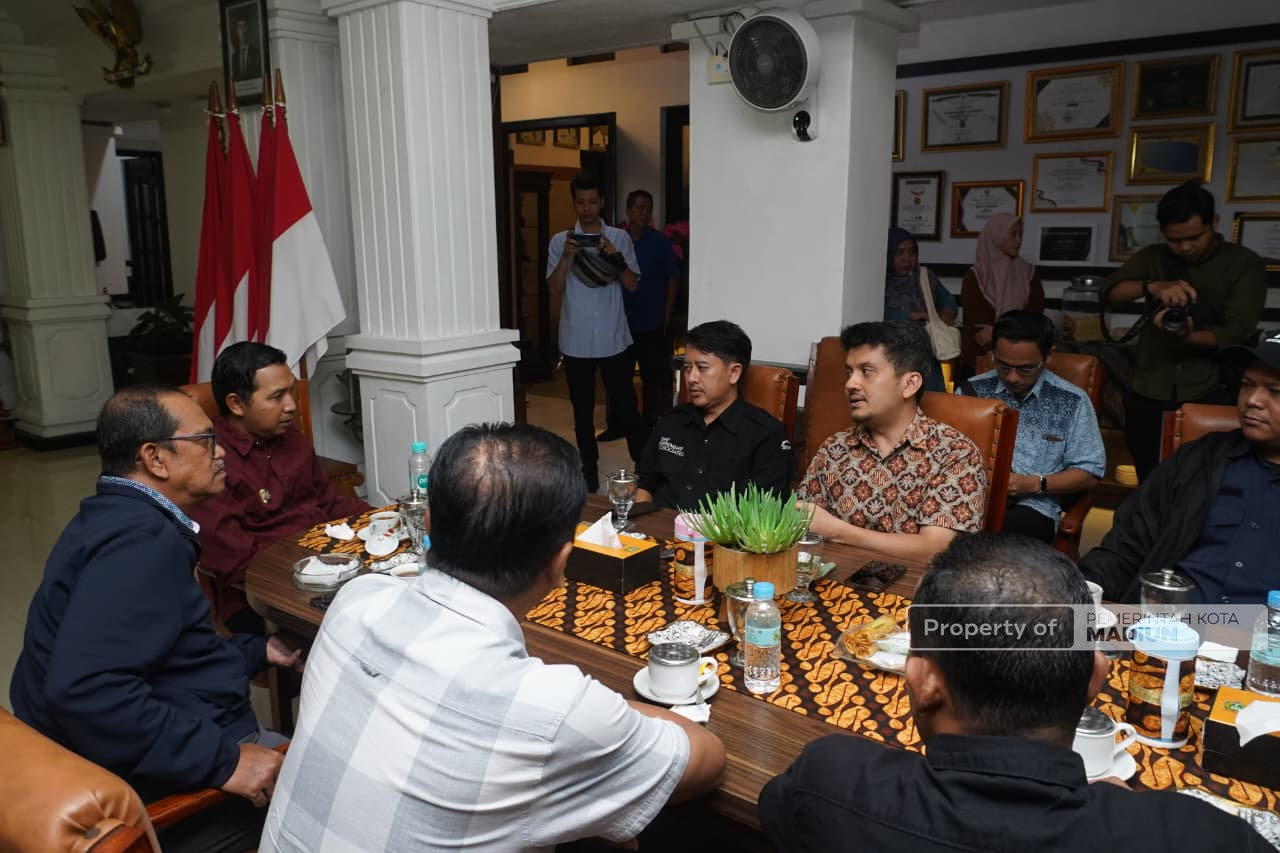 Terima Audiensi Program RTLH, Plt Wali Kota Madiun Dukung Pemugaran Hunian Warga