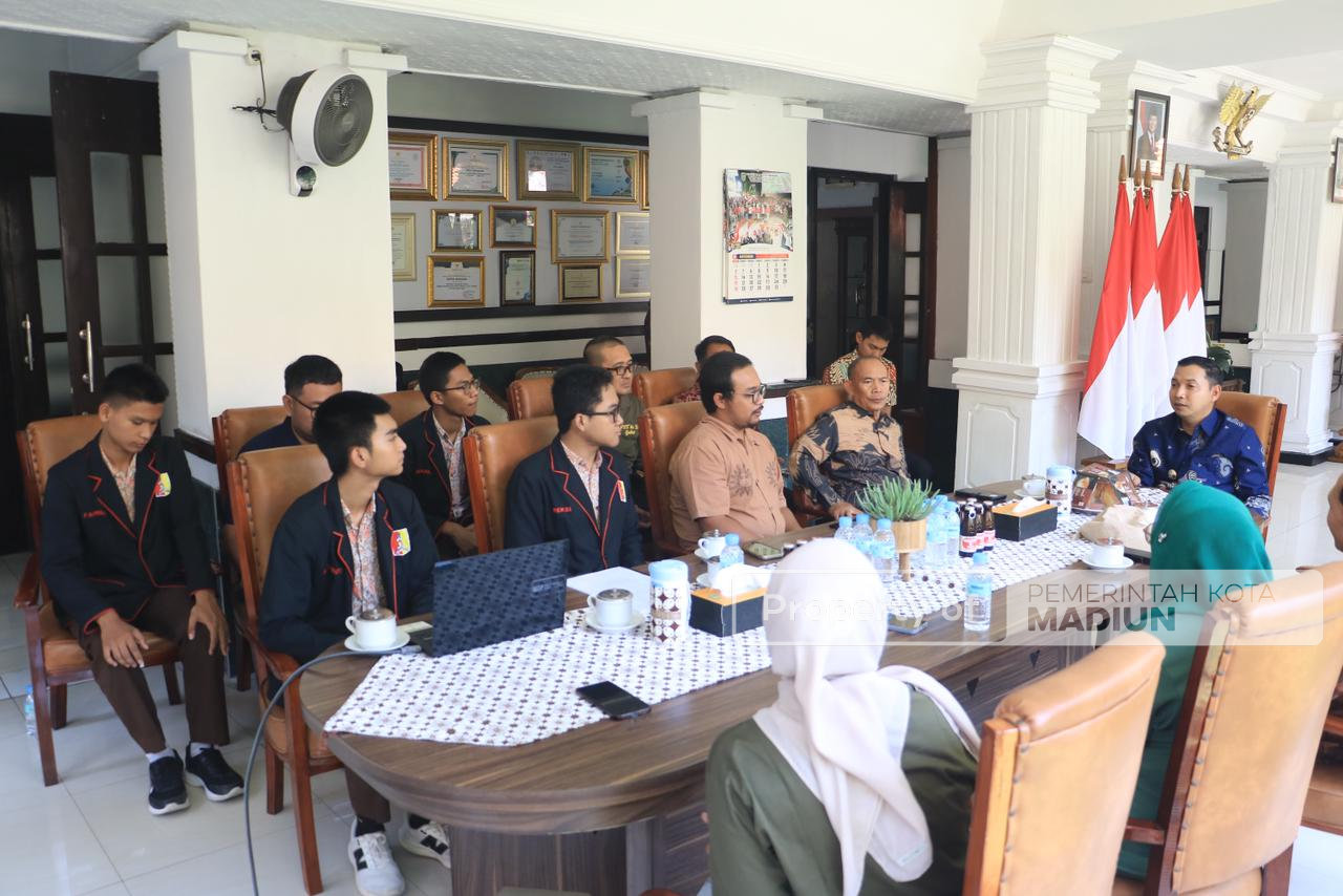 Terima Audiensi SMAN 6 Madiun, Wawali Beri Apresiasi Event Smasix Laskara Running